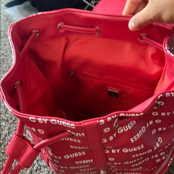 Guess backpack - Picture 3 of 3